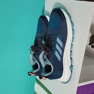 Women's Response Trail X Adidas shoes
